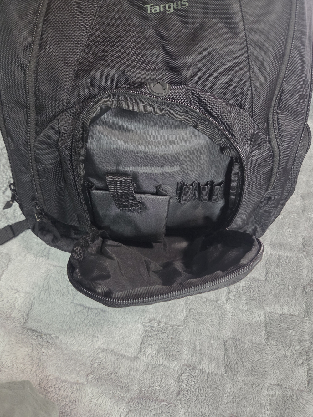 Targus Black Everyday Laptop Backpack - Picture 13 of 13